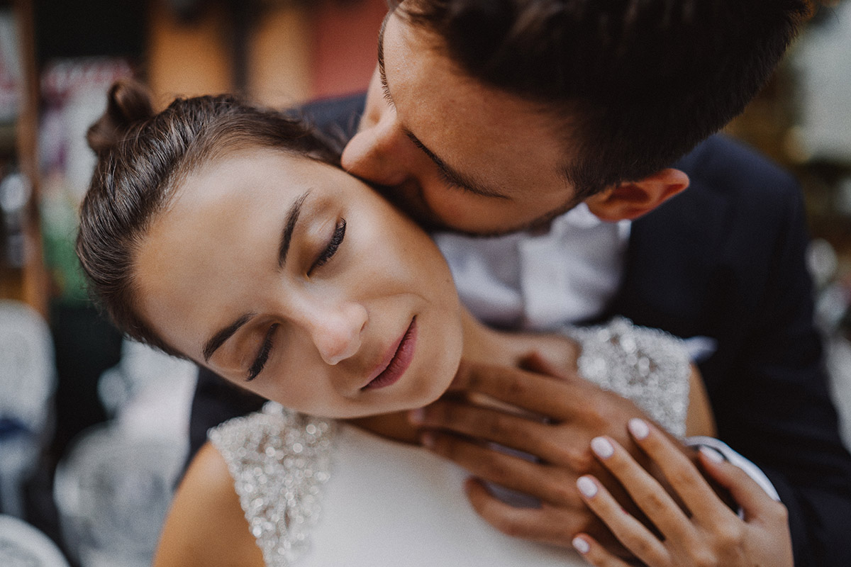 sesja ślubna nad jeziorem como - Czy warto zatrudnić wedding plannera? ajemstories.com