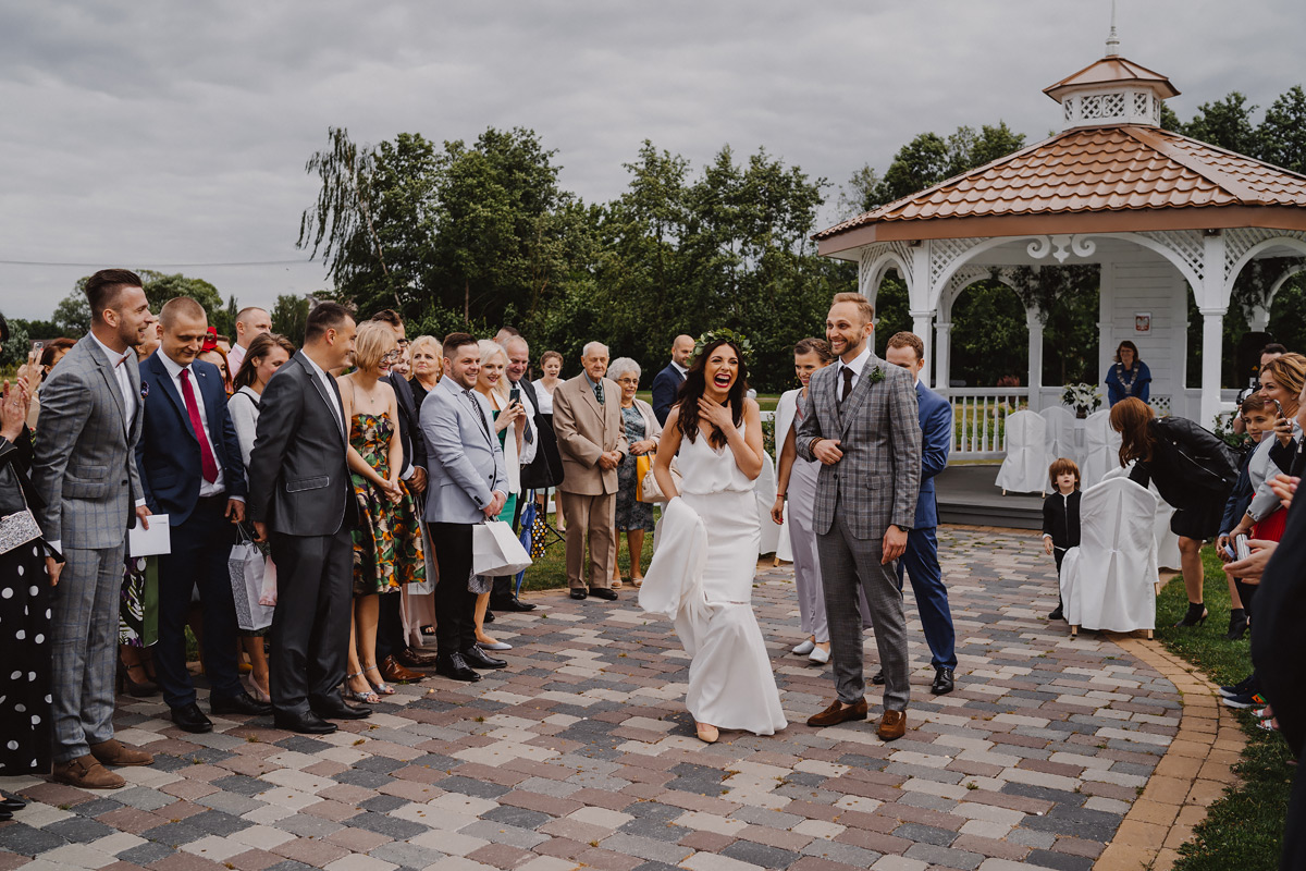 plenerowy ślub boho w łodzi - jak wygląda praca z fotografem ajemstories.com